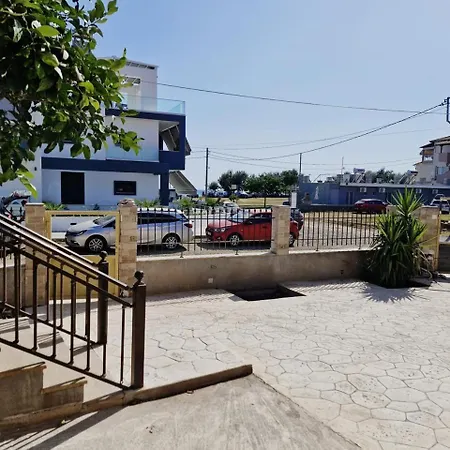 Village Alexiou Apartament Flogita