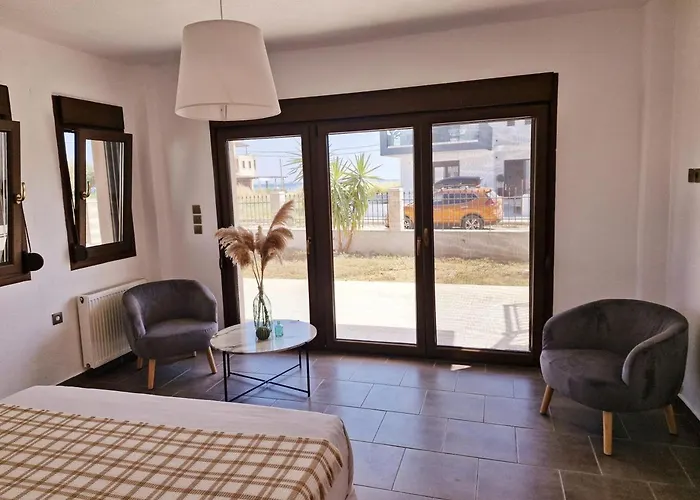 Village Alexiou 公寓 弗洛伊塔